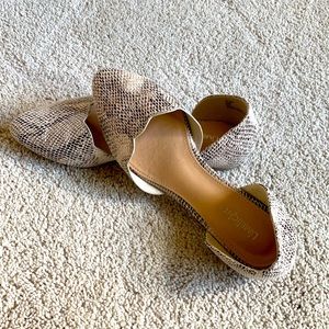 Limelight snakeskin flats. Size 6 1/2